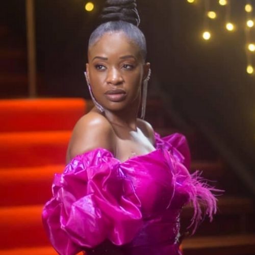 Fidji Okili