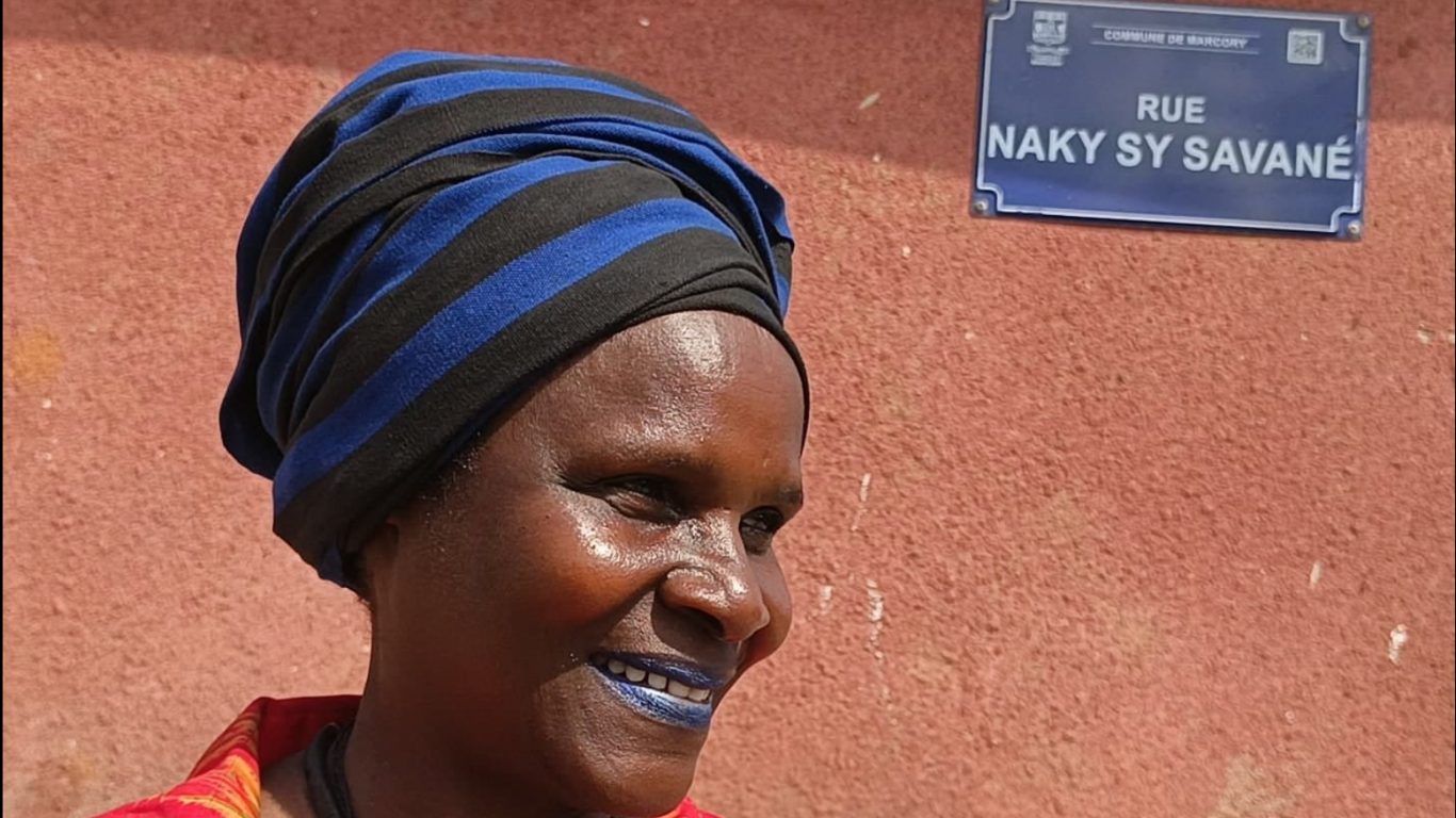 Abidjan rend hommage à Naky Sy Savané : une rue porte désormais le nom de  l'icône du cinéma ivoirien Abidjan rend hommage à Naky Sy Savané : une rue  porte désormais le
